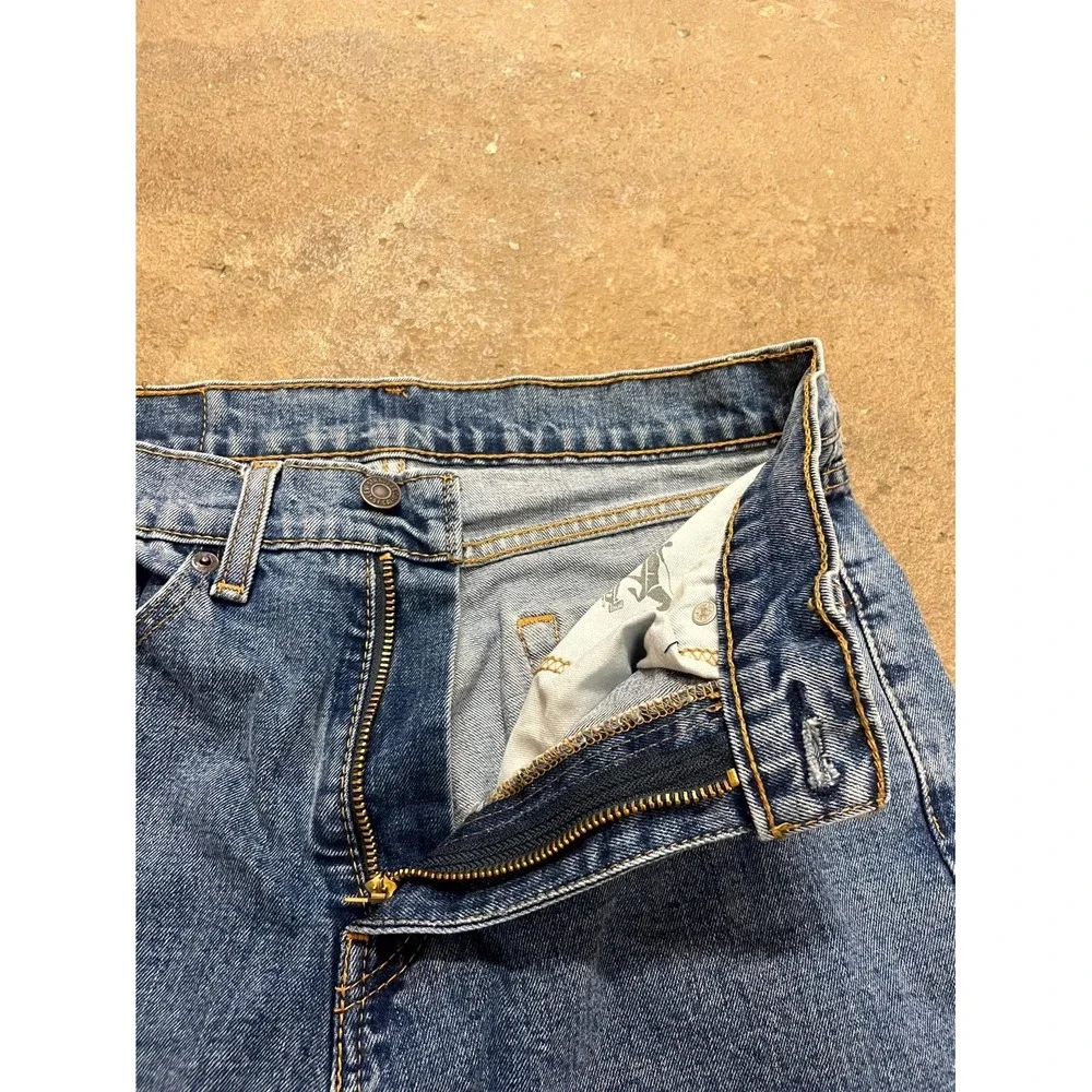 Levi's 505 Regular Fit Jeans Mens 31x34 Blue Denim Stonewash Mid Rise Straight - Picture 6 of 16